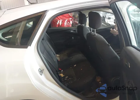 2018 Ford Focus Sel z USA, uszkodzony, nr VIN 1FADP3M21JL231019